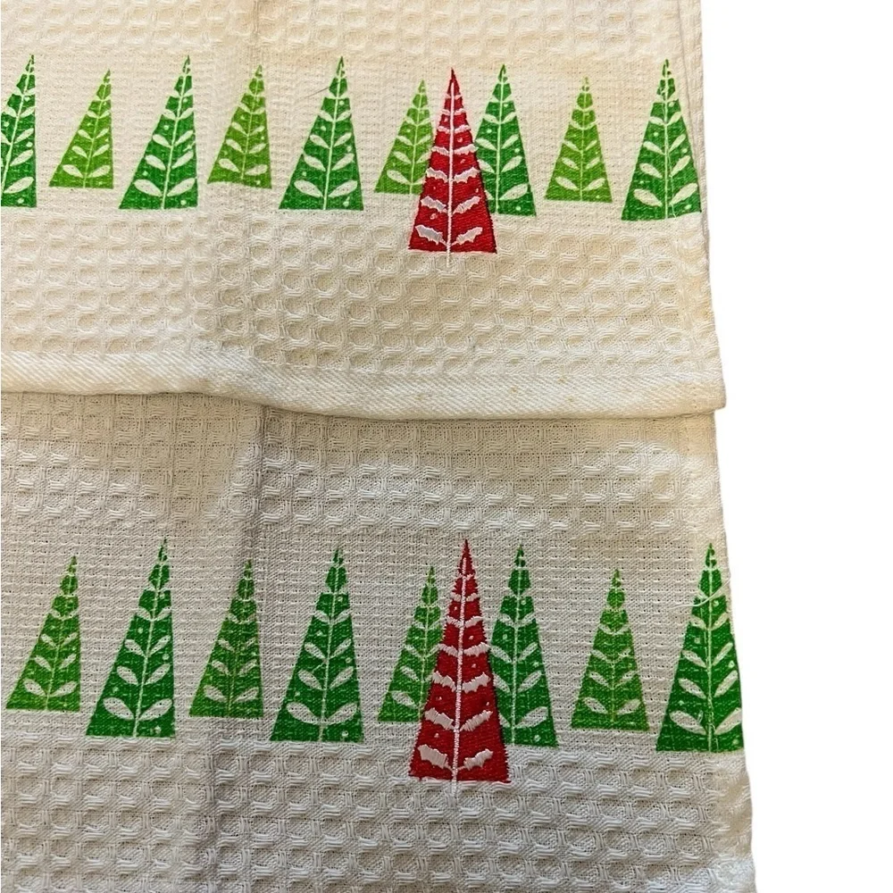 NWOT Two Crate & Barrel Tannenbaum Christmas Tree / Holiday Waffle Dish Cloths